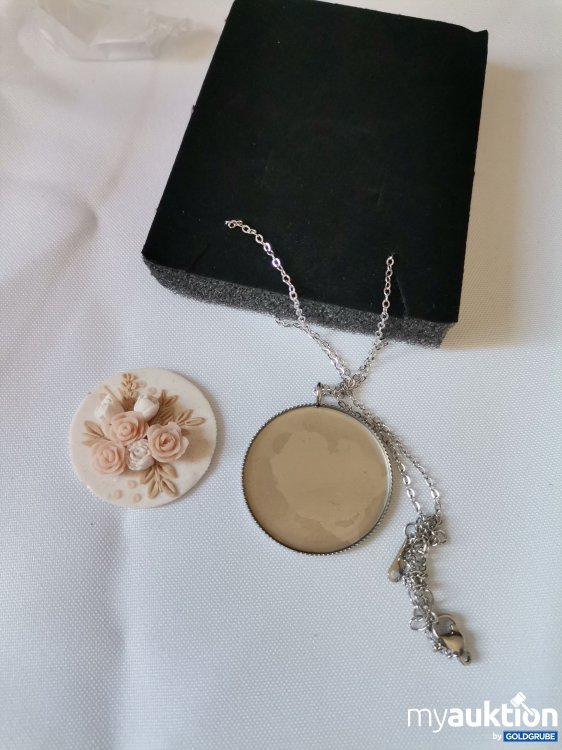 Artikel Nr. 836254 Artikel Nr. 836254: Halskette handmade beschädigt