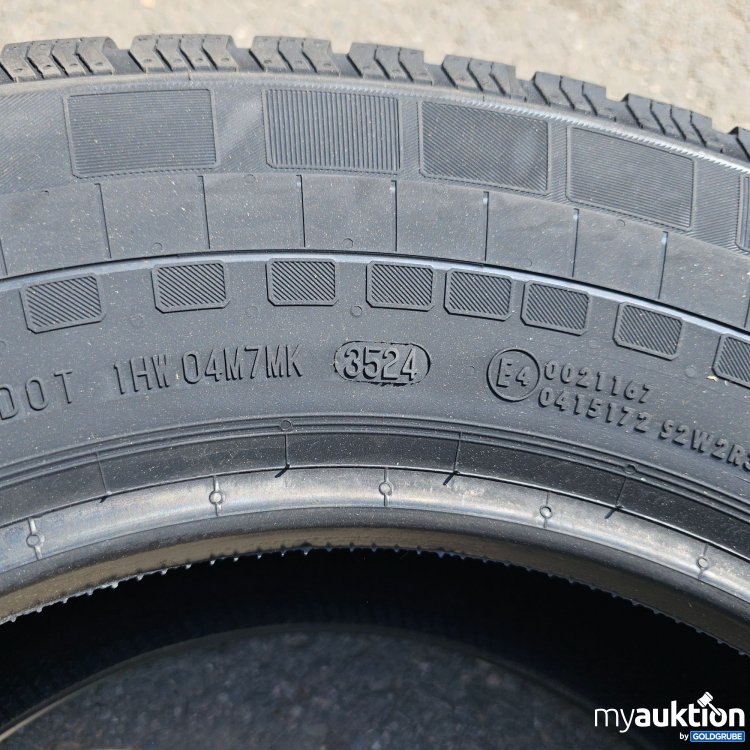Artikel Nr. 439258 Artikel Nr. 439258: Continental VancoFourSeason 225/75R16C 121/120R