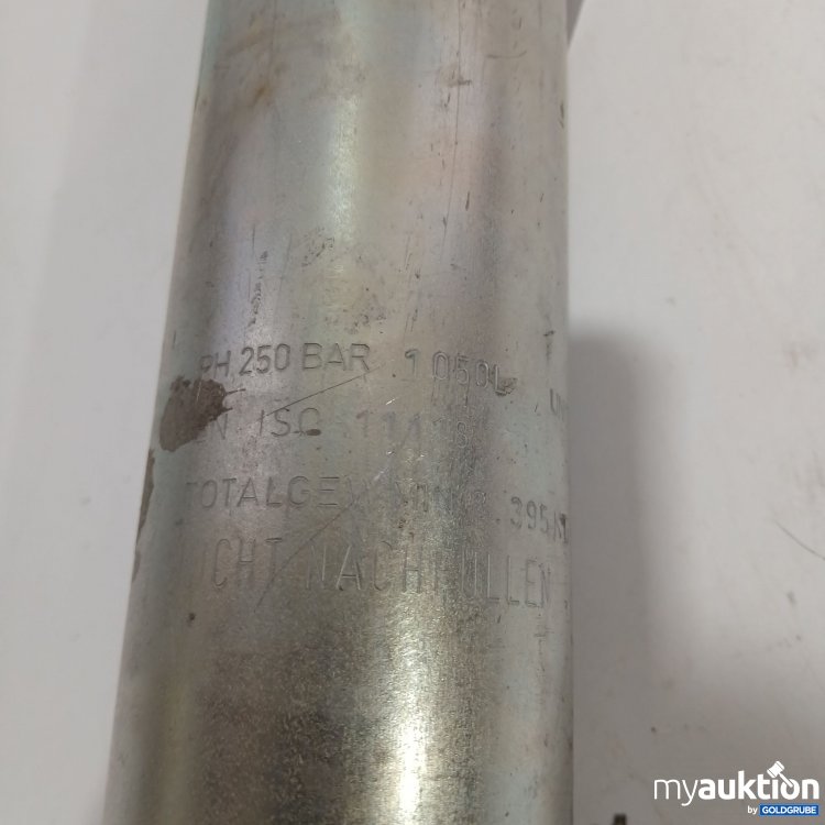 Artikel Nr. 877263: Diverse Flasche aus Metall 