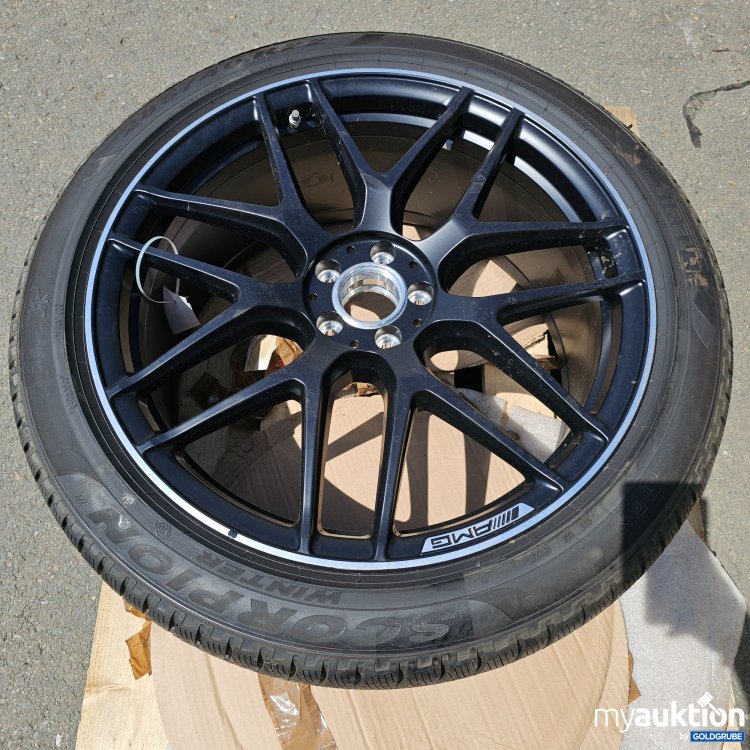 Artikel Nr. 439264 Artikel Nr. 439264: Pirelli Scorpion Winter 285/40R22 110V mit AMG Felge