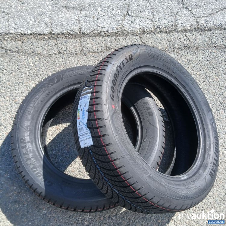Artikel Nr. 447267 Artikel Nr. 447267: Goodyear Vector 4Seasons Gen3 215/60 R17 100V XL