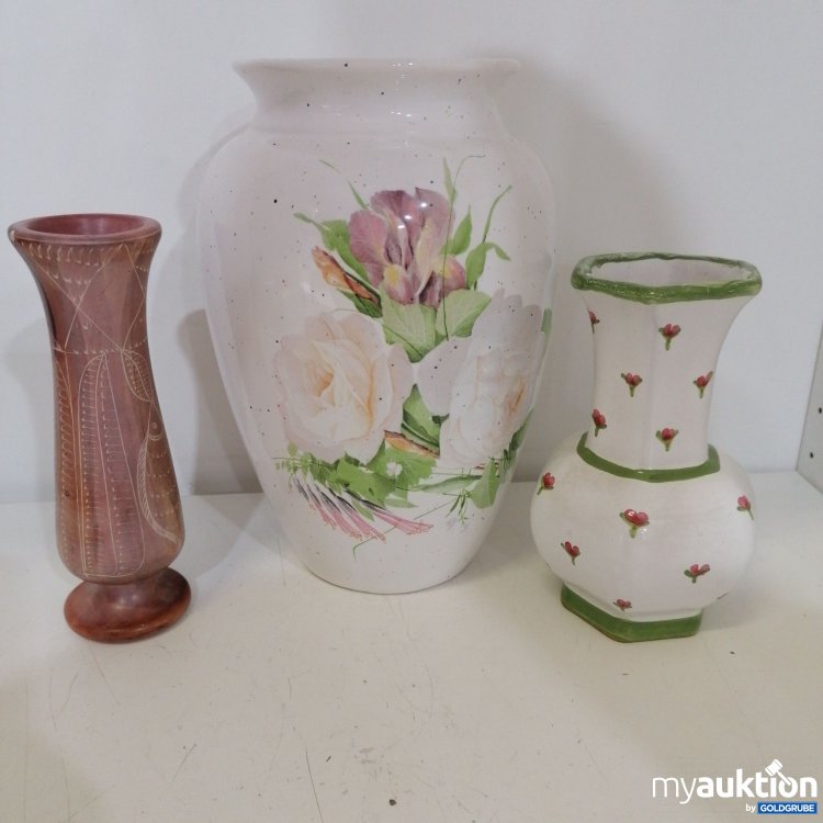 Artikel Nr. 353268: Diverse Keramik Vasen 