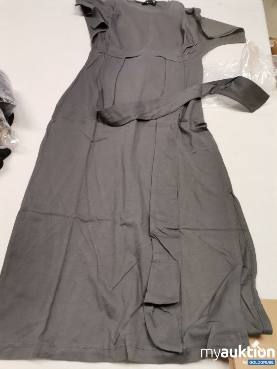 Artikel Nr. 670268 Artikel Nr. 670268: Trendyol Kleid