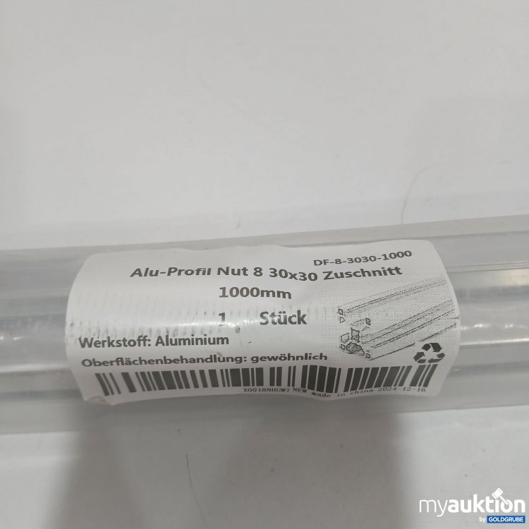 Artikel Nr. 883275 Artikel Nr. 883275: Alu-Profi Nut 8 30x30 Zuschnitt 1000mm