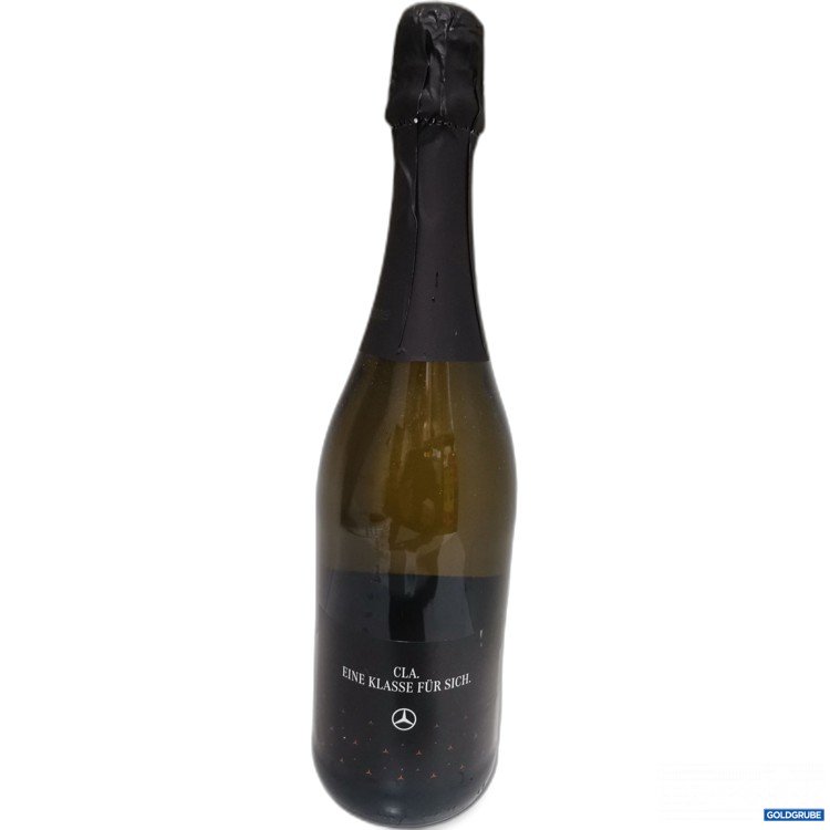 Artikel Nr. 899279: Österreichische Sekt mit Aufschrift 0,75l 