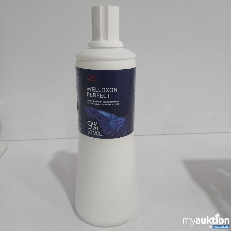 Artikel Nr. 845285 Artikel Nr. 845285: Wella Welloxon Perfect 9% 30Vol. 1L