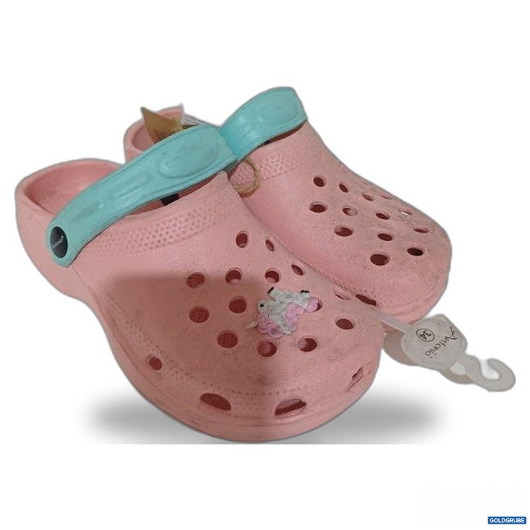 Artikel Nr. 940285 Artikel Nr. 940285: Clogs mit blauem Riemen