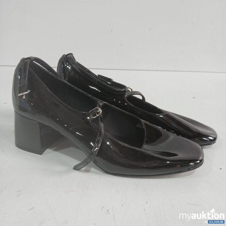 Artikel Nr. 525296: Pull & Bear Pumps 