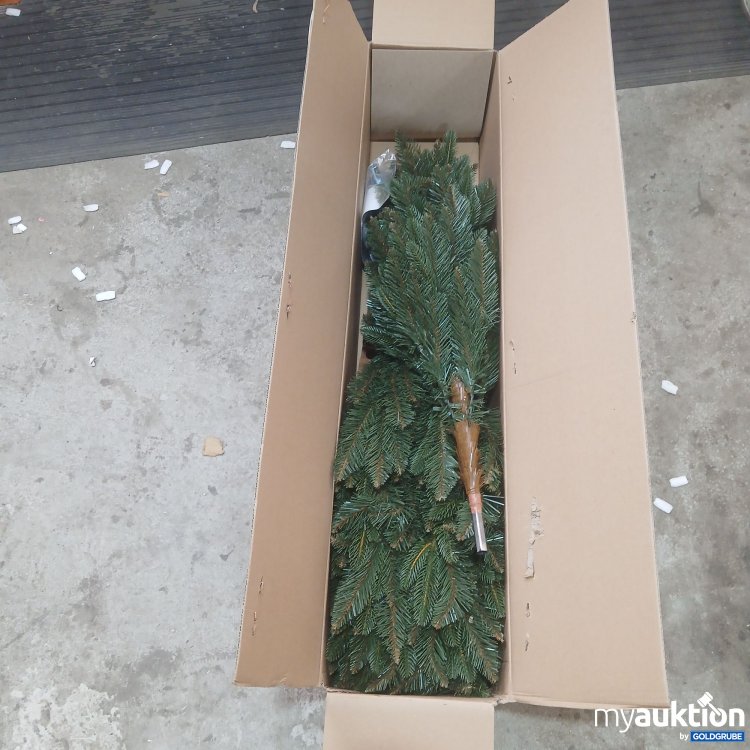 Artikel Nr. 444297 Artikel Nr. 444297: Fairytrees künstlicher Weihnachtsbaum mit Eichenholz