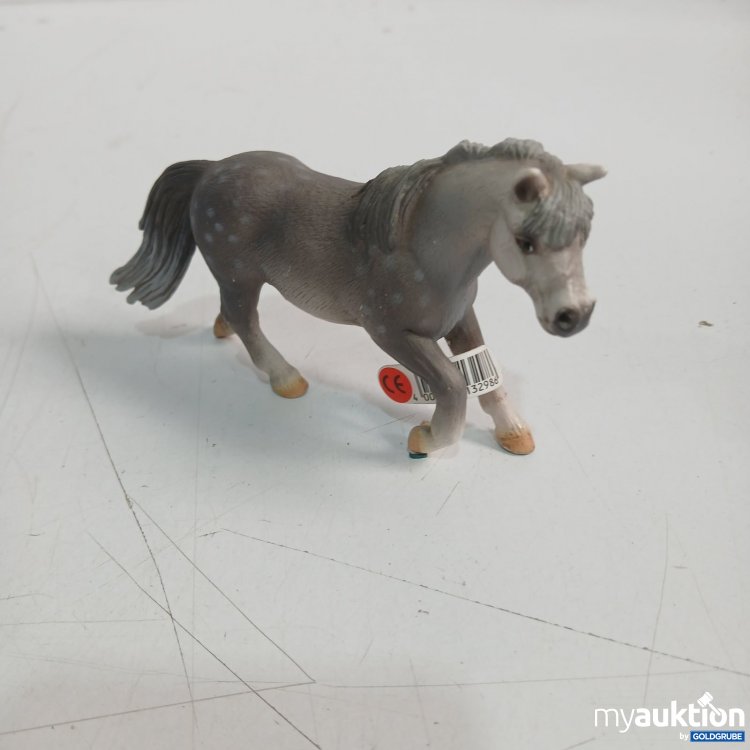Artikel Nr. 470303 Artikel Nr. 470303: Schleich Pferdefigur grau mit weißen Punkten