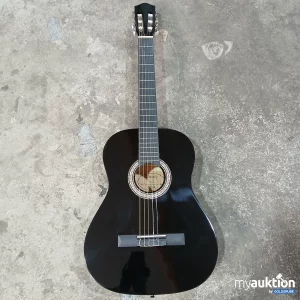 Artikel 522304: MSA Classic Modell C21 MSA klassische Gitarre schwarz eine Gitarrensaite gerissen