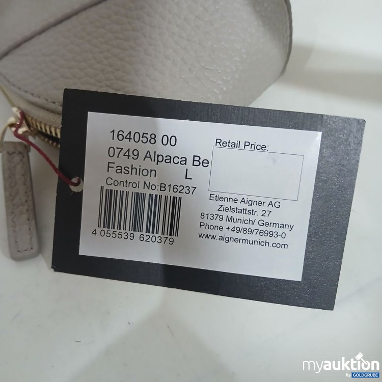 Artikel Nr. 930306 Artikel Nr. 930306: Aigner Kosmetiktasche Alpaca Beige L