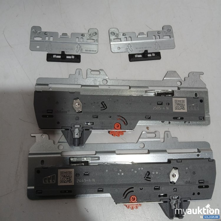 Artikel Nr. 523308: Rauchenzauner Küche- BAD Griffmuldenschränke 