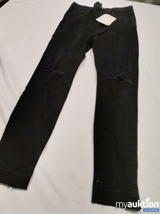 Artikel Nr. 842311: Bershka Jeans 