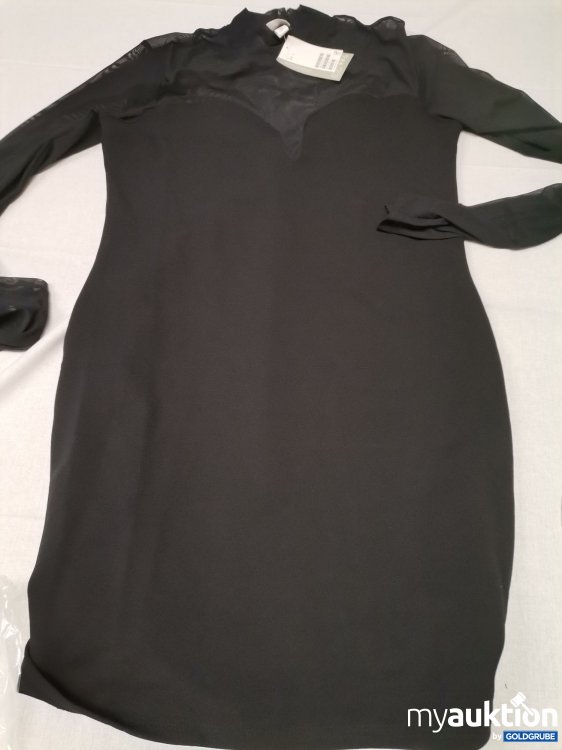 Artikel Nr. 715316 Artikel Nr. 715316: H&M Kleid