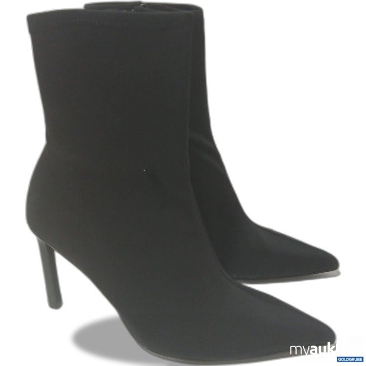 Artikel Nr. 993326 Artikel Nr. 993326: Pull&Bear Stiefeletten Schwarz Hochfront