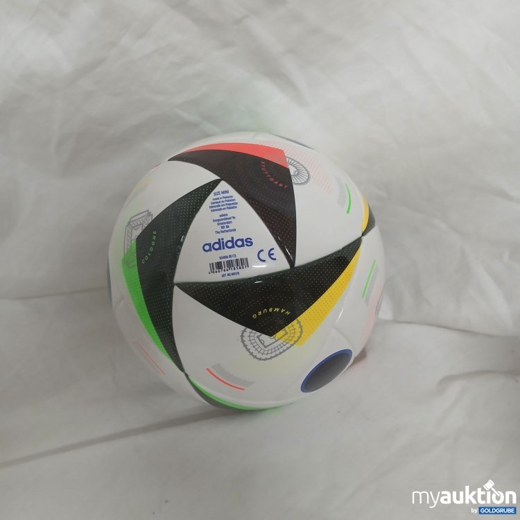 Artikel Nr. 813330 Artikel Nr. 813330: Adidas Mini Ball Size 1