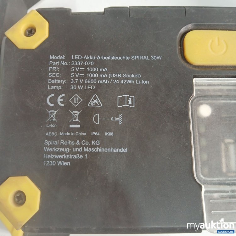 Artikel Nr. 876331 Artikel Nr. 876331: Spiral LED-Akku Arbeitsleuchte 30W