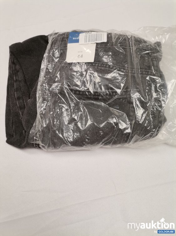Artikel Nr. 863332: Bershka Mom Jeans 