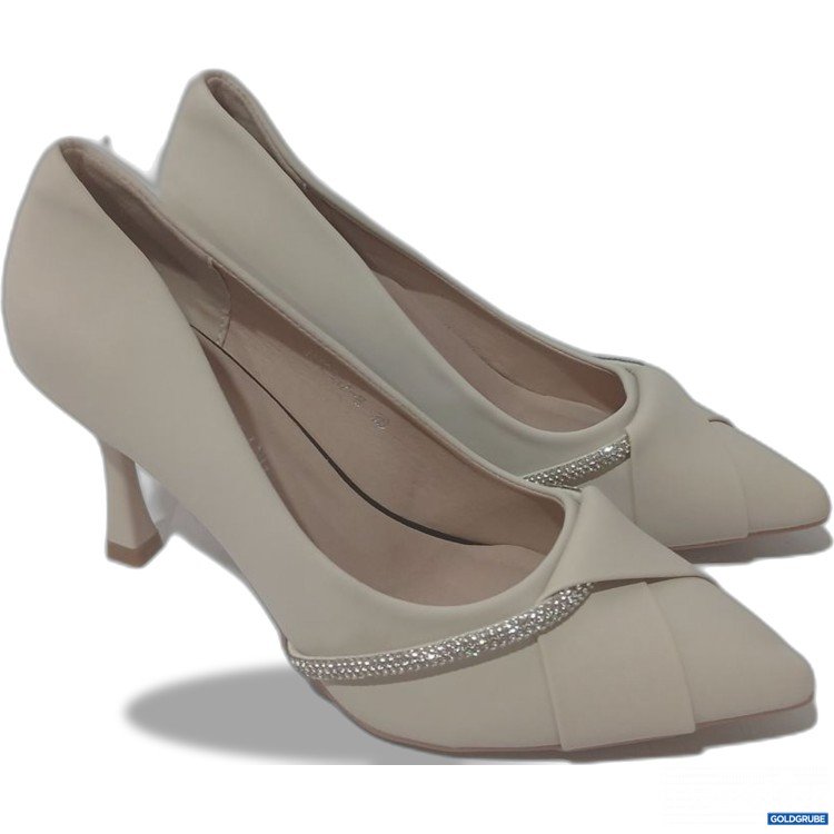 Artikel Nr. 993333 Artikel Nr. 993333: HJ QIANLANG Beige Pumps mit spitzer Zehenpartie und dekorativem Element. Größe: 38