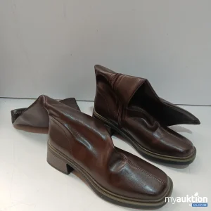 Artikel Nr. 522337: Stiefelen mit Reißverschluss braun  Größe 40