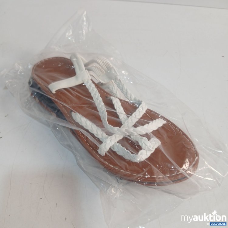 Artikel Nr. 867339 Artikel Nr. 867339: Sandalen