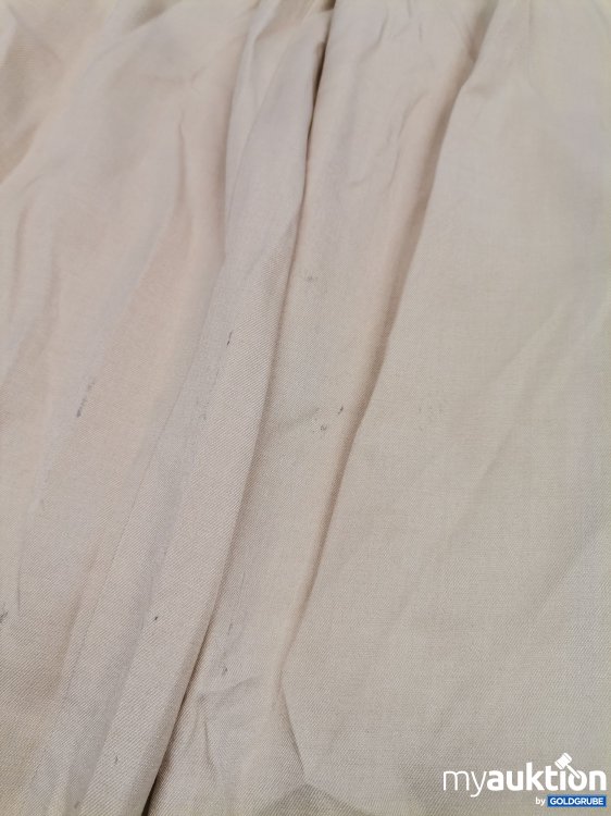 Artikel Nr. 838340 Artikel Nr. 838340: Forever 21 Hose verschmutzt