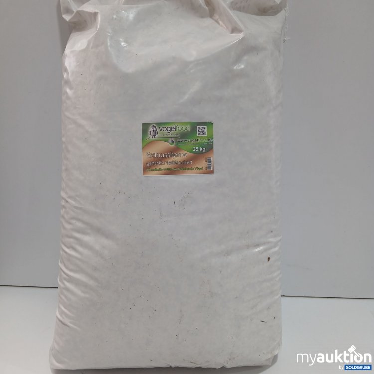 Artikel Nr. 892341: Vogelfood Erdnusskerne gehackt/teilblanchiert 25kg