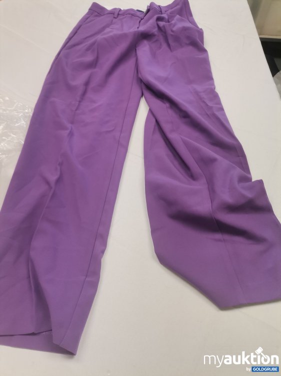 Artikel Nr. 824345 Artikel Nr. 824345: Bershka Sommerhose straight