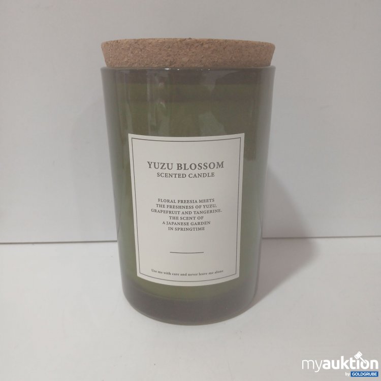 Artikel Nr. 873348 Artikel Nr. 873348: Yuzu Blossom Scented Candle