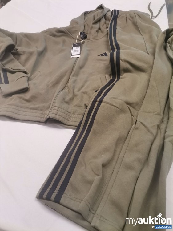 Artikel Nr. 824349 Artikel Nr. 824349: Adidas Jogginganzug