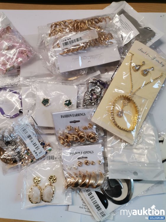 Artikel Nr. 893350: Schmuck lt Foto 