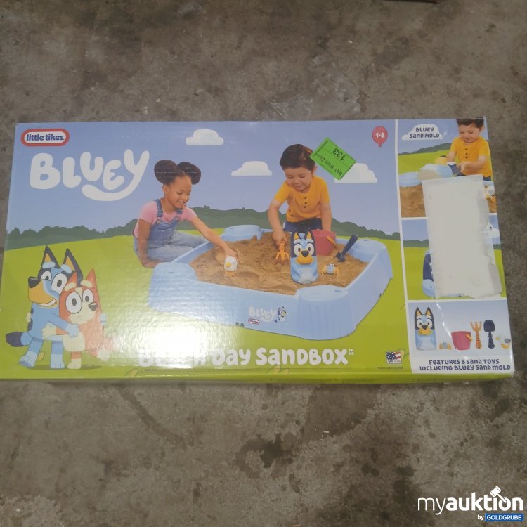 Artikel Nr. 995352: Little Tikes Bluey Beach Day Sandbox mit 6 Sandspielzeugen 