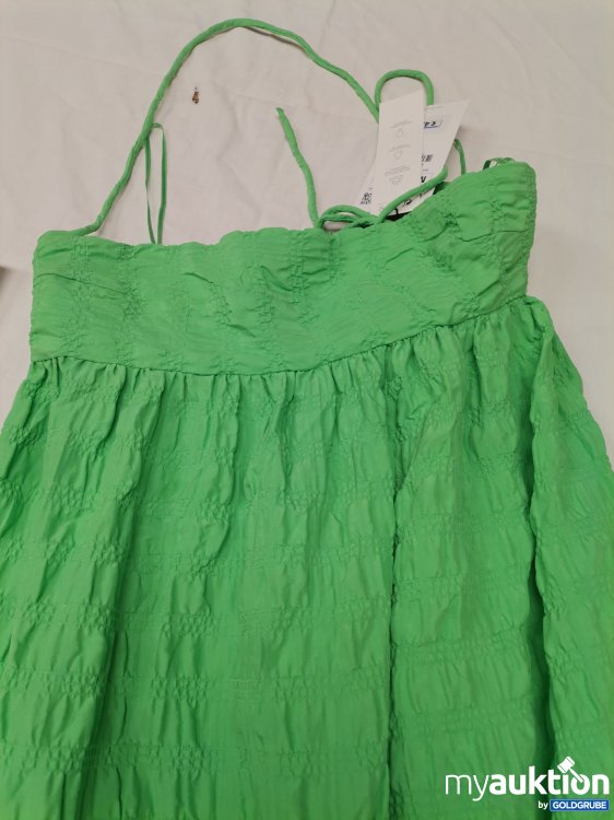Artikel Nr. 687355 Artikel Nr. 687355: Zara Kleid