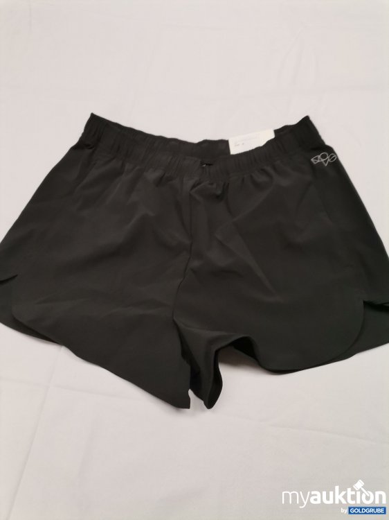 Artikel Nr. 776355 Artikel Nr. 776355: H&M Move Shorts