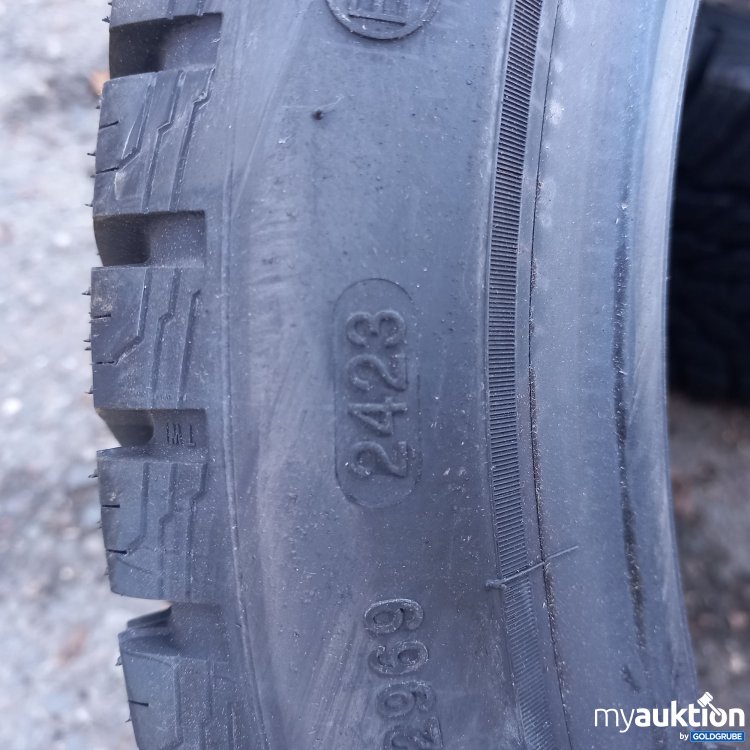 Artikel Nr. 519356: Nokian Tyres 215/40 R17 87V M&S