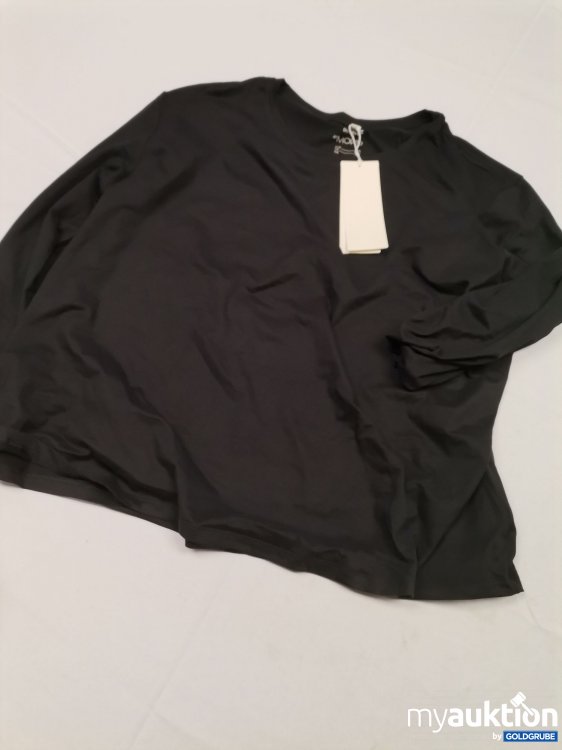 Artikel Nr. 822356 Artikel Nr. 822356: H&M Move Shirt