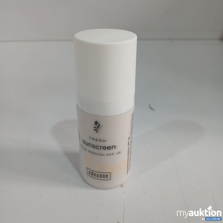 Artikel Nr. 856358:  Fresh Sunscreen Face Medium SPF15 50ml