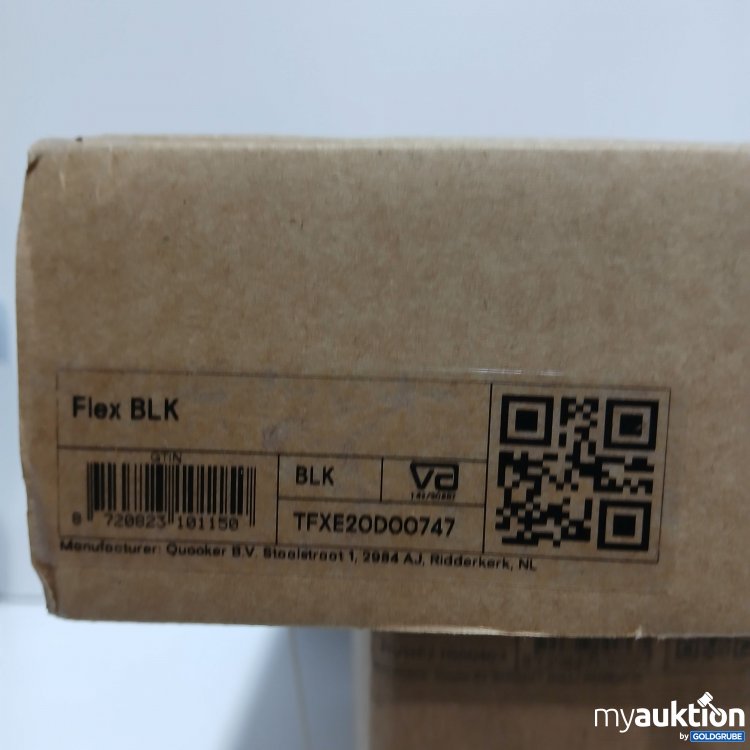 Artikel Nr. 877359 Artikel Nr. 877359: Quooker Tank Pro3 B DE RVBE21B00403 und Tap Flex BLK TFXE20DOO747