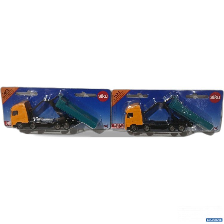 Artikel Nr. 523361 Artikel Nr. 523361: Siku Volvo Abrollkipper mit Kran 2er Set