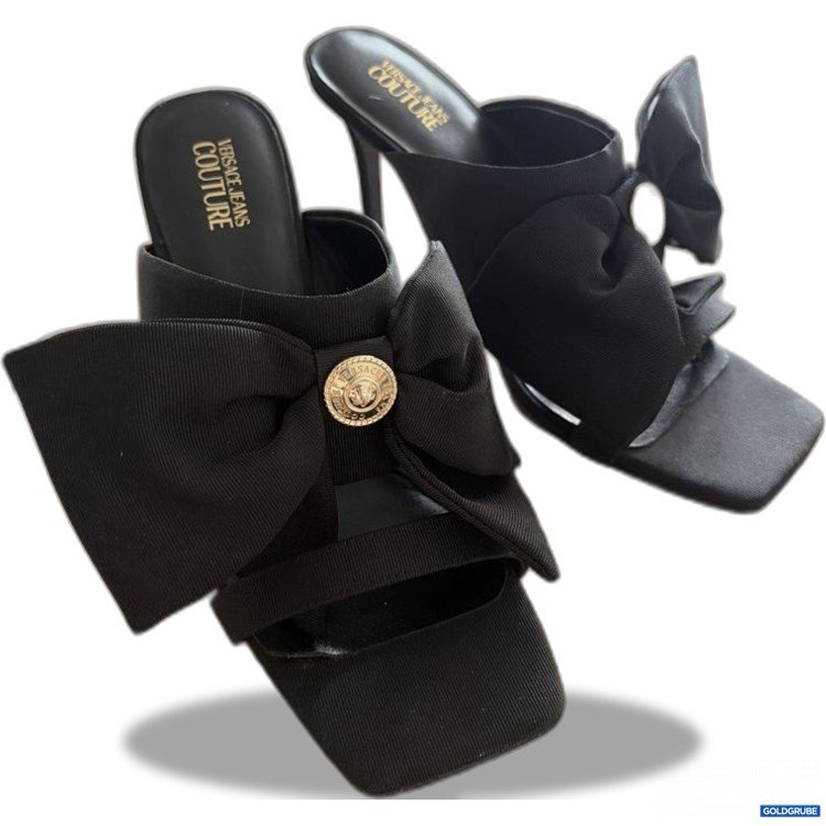 Artikel Nr. 931362 Artikel Nr. 931362: VERSACE JEANS COUTURE Sandale