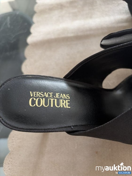 Artikel Nr. 931362 Artikel Nr. 931362: VERSACE JEANS COUTURE Sandale
