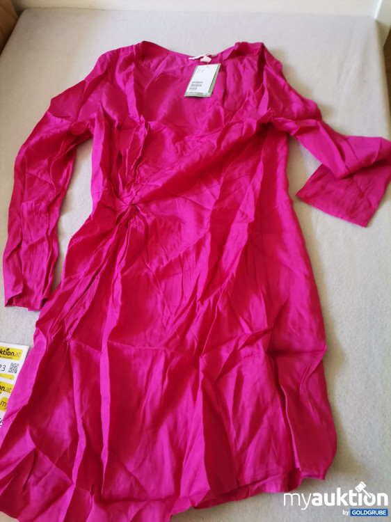 Artikel Nr. 276365 Artikel Nr. 276365: H&M Kleid
