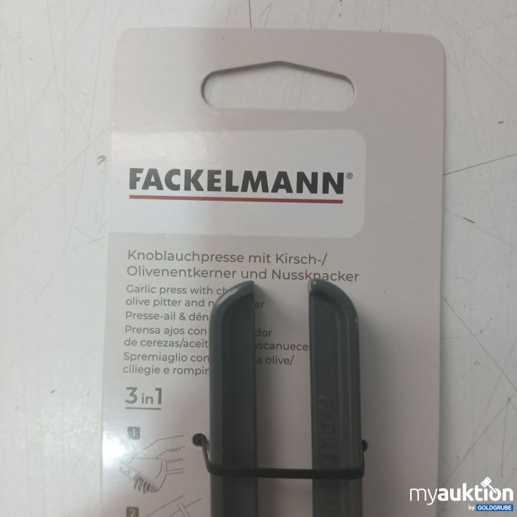 Artikel Nr. 995366: Fackelmann Knoblauchpresse mit Kirsch-/ Olivenentkerner und Nussknacker 252504