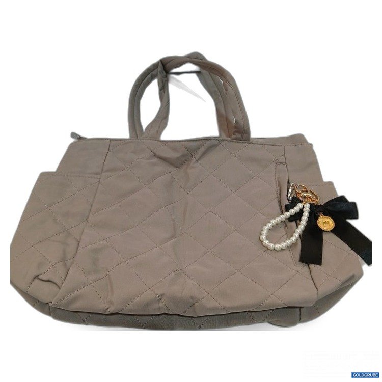 Artikel Nr. 468368 Artikel Nr. 468368: Damentasche mit Perlenanhänger und Schleife Beige breite ca.17cm höhe ca.11cm