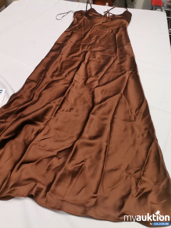 Artikel Nr. 880370 Artikel Nr. 880370: Bershka Satin Trägerkleid