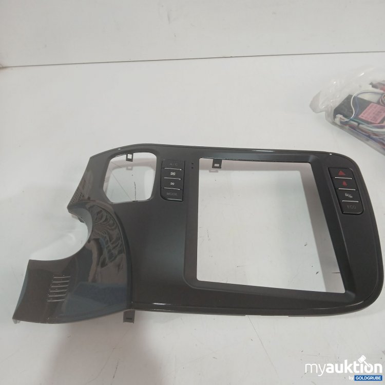 Artikel Nr. 461379 Artikel Nr. 461379: Auto Radio 9.7" QF 8581 4+64G IPS Fan
