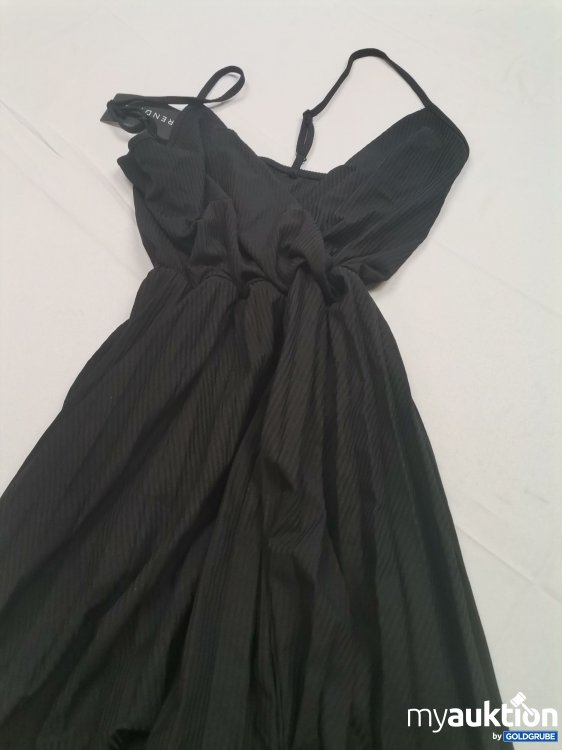 Artikel Nr. 824379 Artikel Nr. 824379: Trendyol Trägerkleid