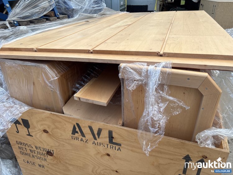 Artikel Nr. 443380: Möbelstück laut Fotos 