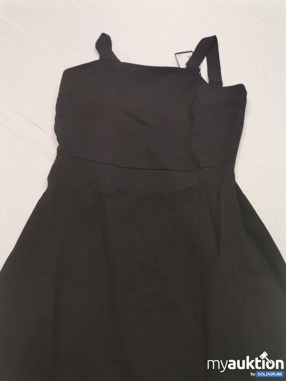 Artikel Nr. 824382 Artikel Nr. 824382: Trendyol Kleid